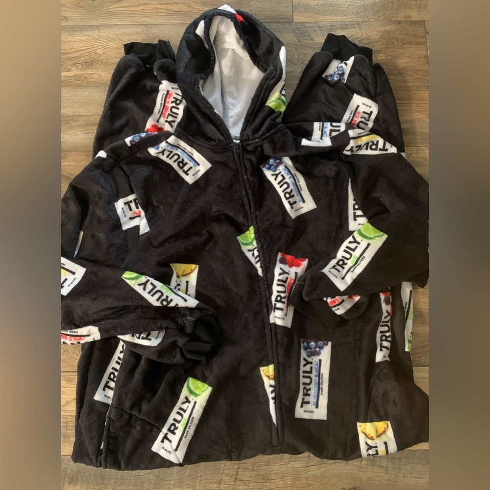 TRULY Seltzer Hooded Logo Fleece One Piece Union Suit XL Unisex Black